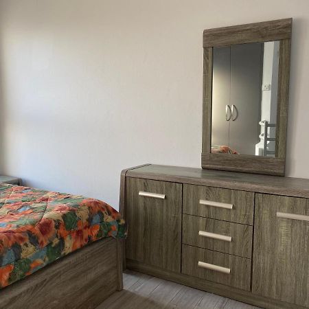 Cosy Apartment In The Heart Of Kato Paphos Ngoại thất bức ảnh