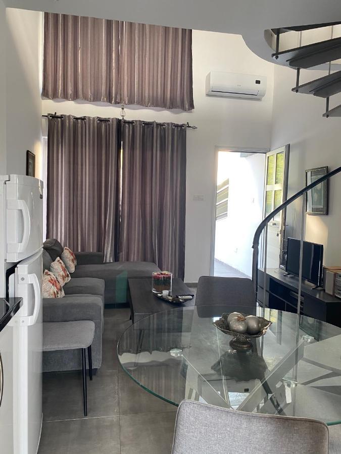 Cosy Apartment In The Heart Of Kato Paphos Ngoại thất bức ảnh